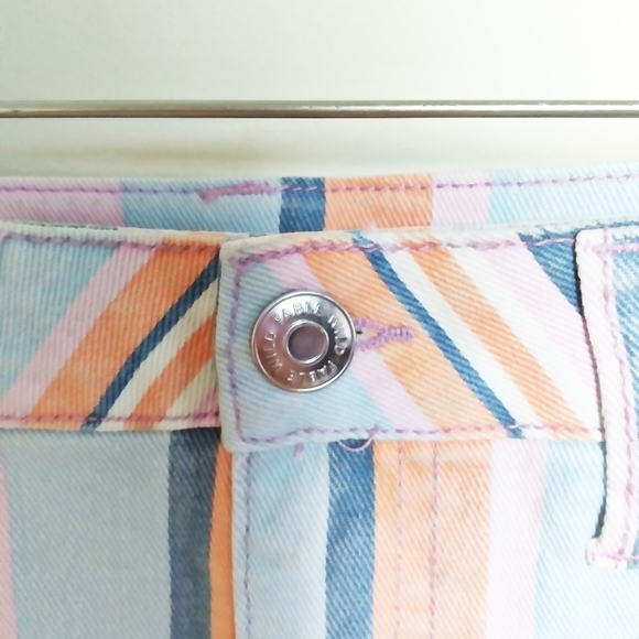Wild Fable Pastel Striped High Rise Raw Hem Shorts Size 2 - Picture 3 of 7